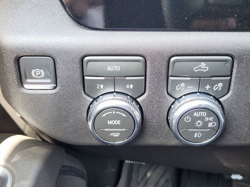 New 2026 GMC Sierra 1500 Elevation image 27