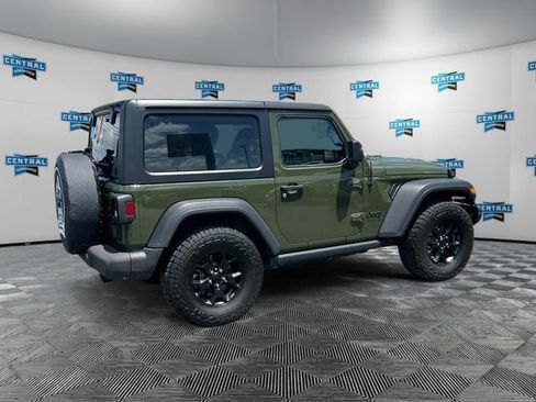 Used 2022 Jeep Wrangler Sport AWD/4WD image 6