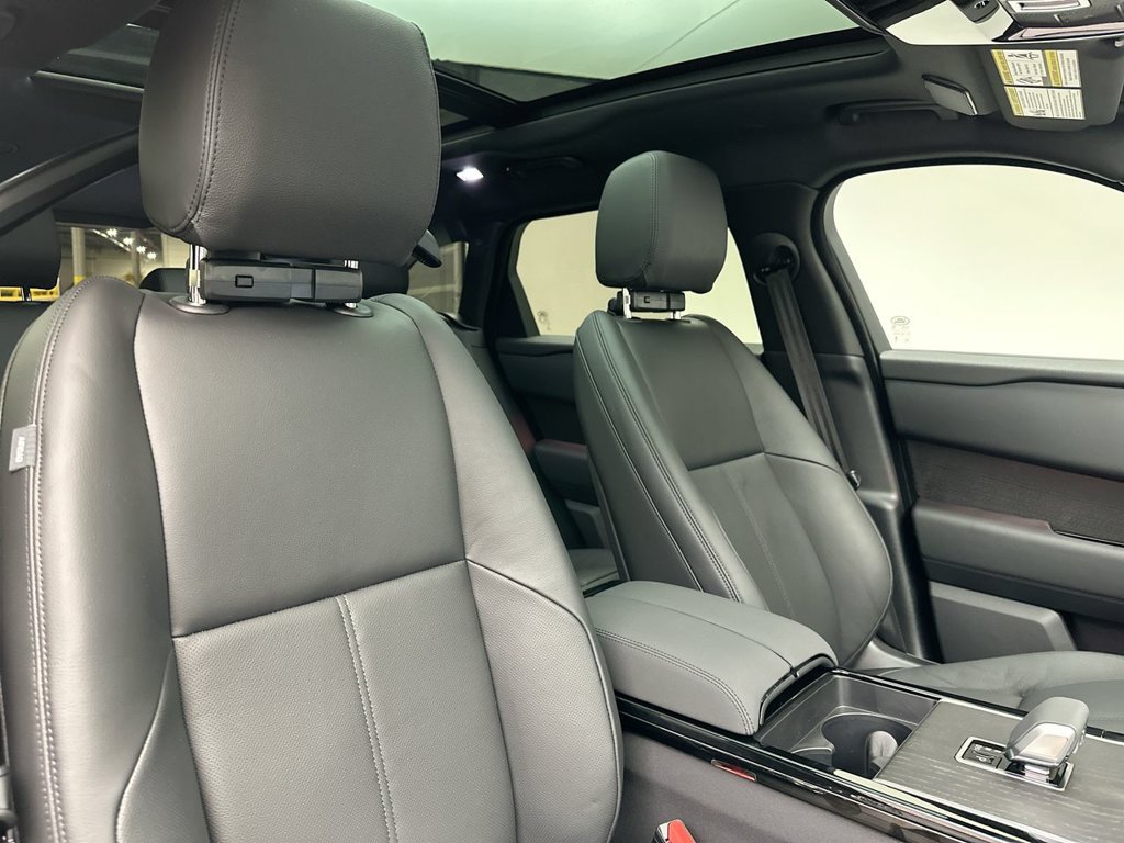 Certified 2026 Land Rover Range Rover Velar S AWD/4WD image 5