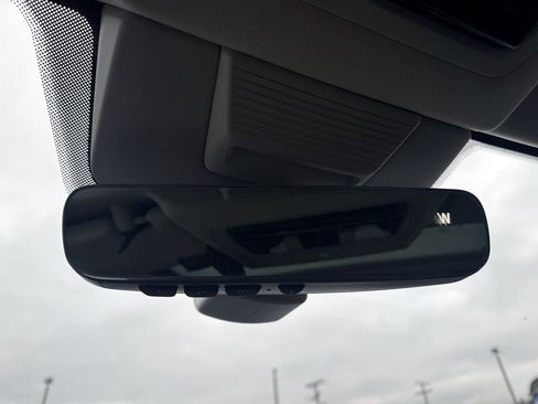 New 2026 Volkswagen Tiguan SE image 34