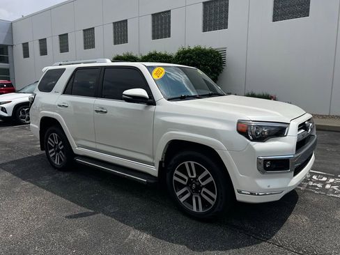 Used 2023 Toyota 4Runner Limited AWD/4WD image 19