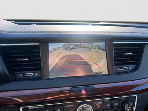 Used 2019 Kia Cadenza Technology image 21