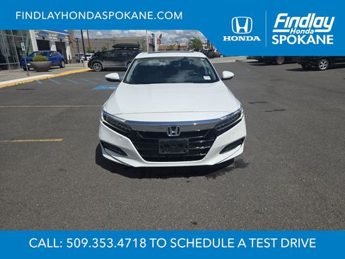 Used 2019 Honda Accord Touring image 8
