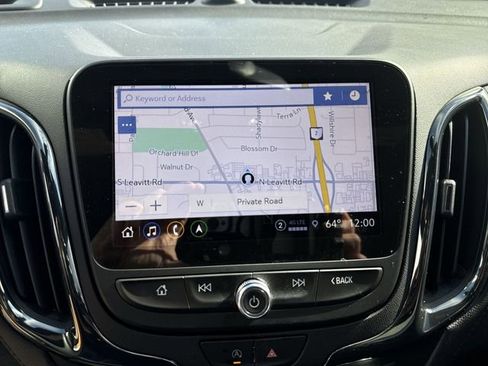 Certified 2022 Chevrolet Equinox RS w/ Infotainment Package image 19