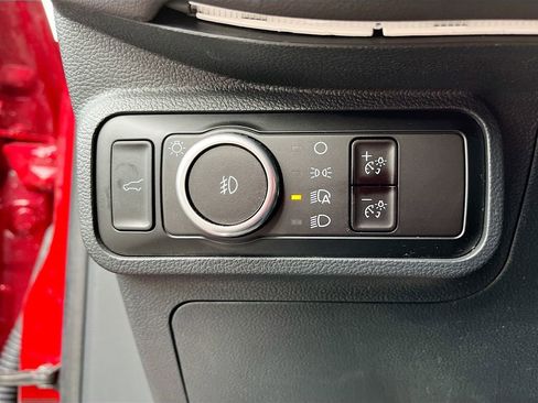 Used 2025 Ford Explorer Platinum image 10