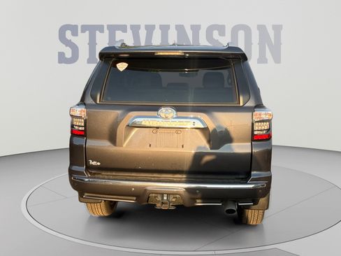 Used 2021 Toyota 4Runner Limited AWD/4WD image 4