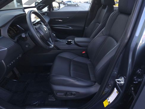 Used 2024 Toyota Venza Limited AWD/4WD image 16