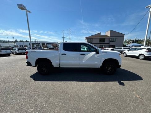 Used 2024 Chevrolet Silverado 1500 LT Trail Boss w/ Protection Package AWD/4WD image 6