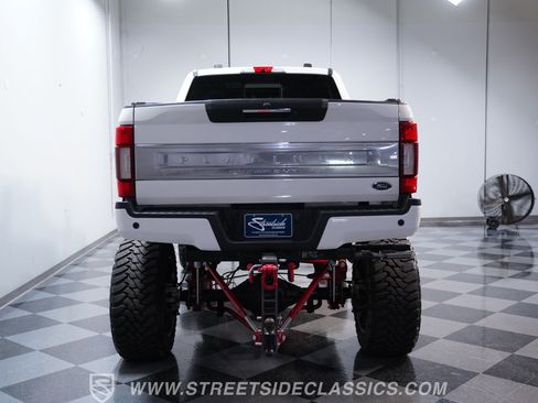 Used 2021 Ford F350 Platinum AWD/4WD image 9