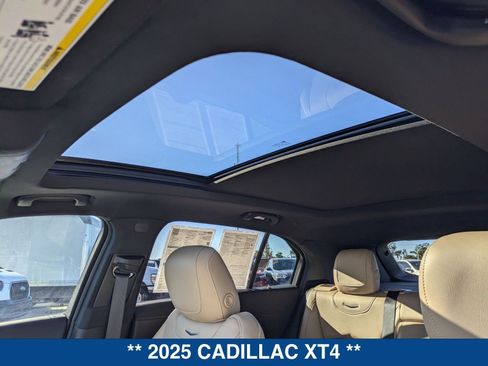 Used 2025 Cadillac XT4 Premium Luxury image 24