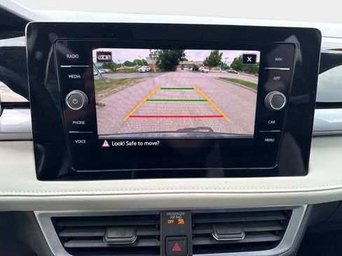 New 2025 Volkswagen Taos SEL image 18