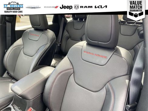 Used 2022 Jeep Cherokee Trailhawk w/ Sun, Sound & Nav Group AWD/4WD image 20