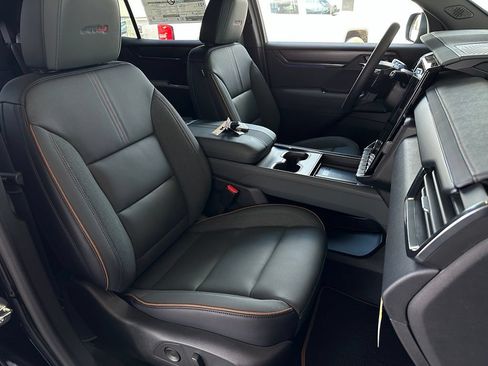 New 2026 GMC Acadia AT4 w/ Luxury Package AWD/4WD image 17