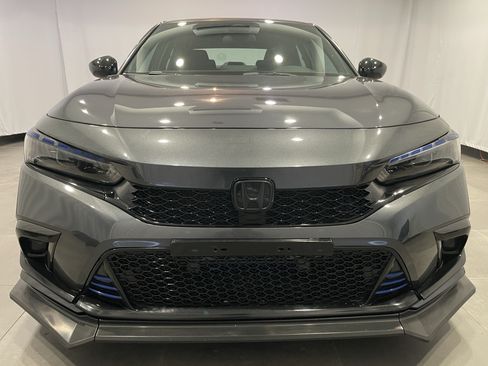 Used 2022 Honda Civic Sport image 2