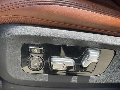 Used 2021 BMW X5 xDrive40i w/ M Sport Package AWD/4WD image 26
