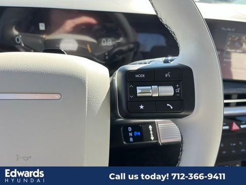 New 2025 Hyundai Santa Fe Calligraphy image 15