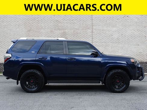 Used 2016 Toyota 4Runner SR5 Premium AWD/4WD image 5