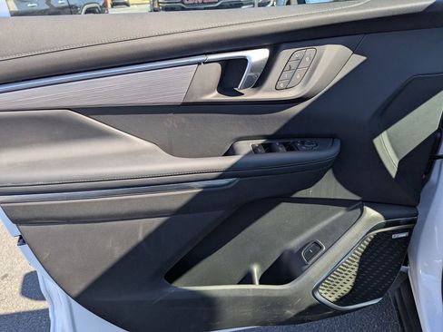 New 2026 Buick Enclave Preferred w/ Power Package image 15