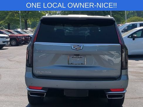 Used 2024 Cadillac Escalade Premium Luxury w/ Performance Package AWD/4WD image 4