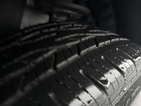 Used 2025 Buick Enclave Preferred image 31