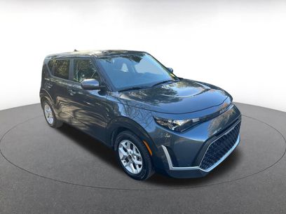 Used 2025 Kia Soul LX w/ LX Technology Package