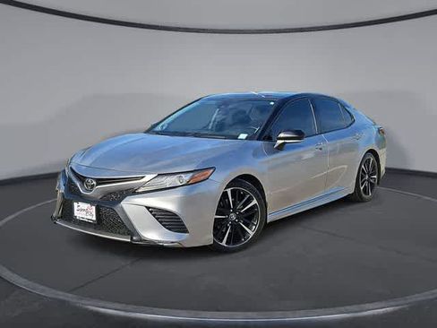 Used 2019 Toyota Camry XSE w/ Navigation Package FWD image 1