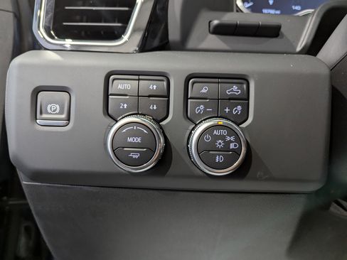 Used 2024 GMC Sierra 1500 Denali Ultimate image 22