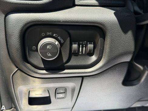 Used 2022 RAM 1500 Laramie RWD image 11