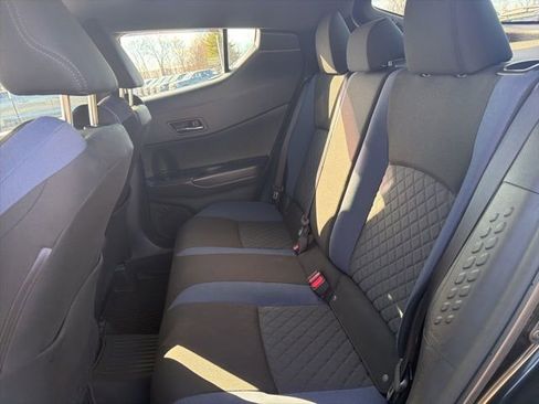 Used 2020 Toyota C-HR XLE image 11