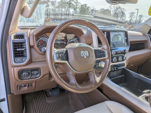 Used 2020 RAM 1500 Laramie image 12