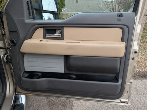 Used 2013 Ford F150 XLT w/ Luxury Equipment Group image 28