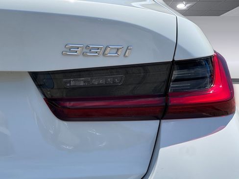 Used 2025 BMW 330i Sedan w/ Convenience Package image 12