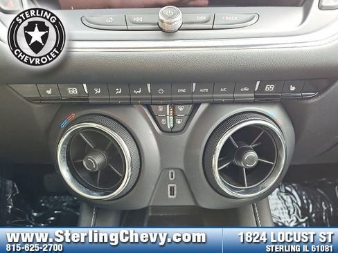 Used 2023 Chevrolet Blazer LT w/ Convenience Package image 14