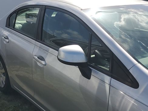 Used 2012 Honda Civic LX image 3