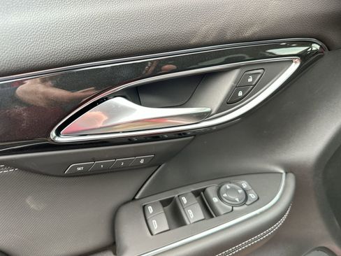 New 2025 Buick Envision Preferred image 13
