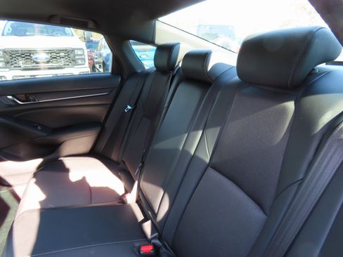 Used 2022 Honda Accord Sport image 31