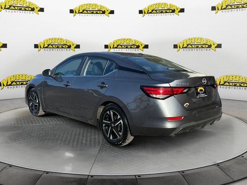 Used 2024 Nissan Sentra SV image 3