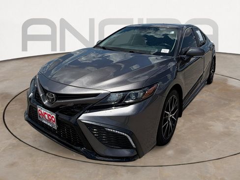 Used 2023 Toyota Camry SE FWD image 6