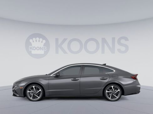 Used 2022 Hyundai Sonata SEL Plus FWD image 2