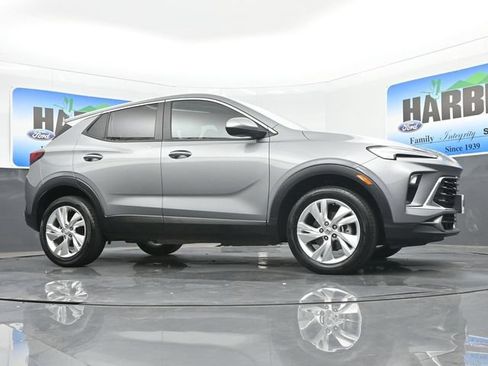 Used 2025 Buick Encore GX Preferred AWD/4WD image 22