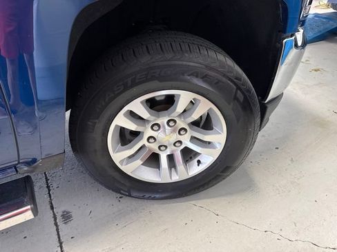Used 2019 Chevrolet Silverado 1500 LT w/ All Star Edition RWD image 41