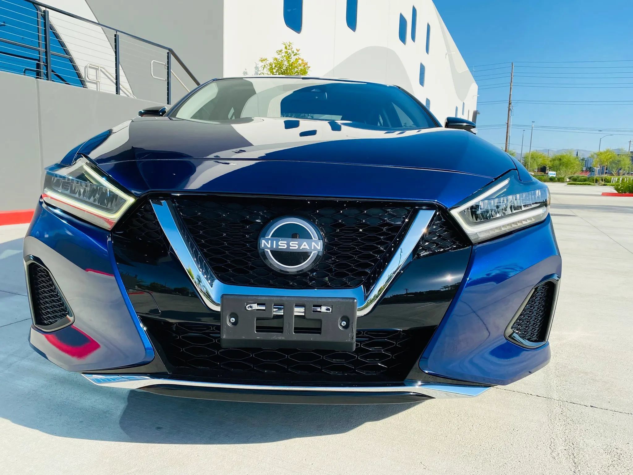 Used 2023 Nissan Maxima SV w/ Floor Mat Group FWD image 4