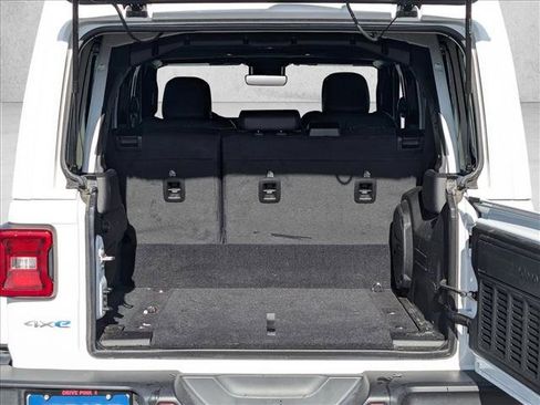 Used 2024 Jeep Wrangler Sahara w/ Technology Group image 6