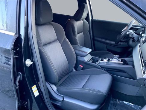 Used 2023 Mitsubishi Outlander ES FWD image 16