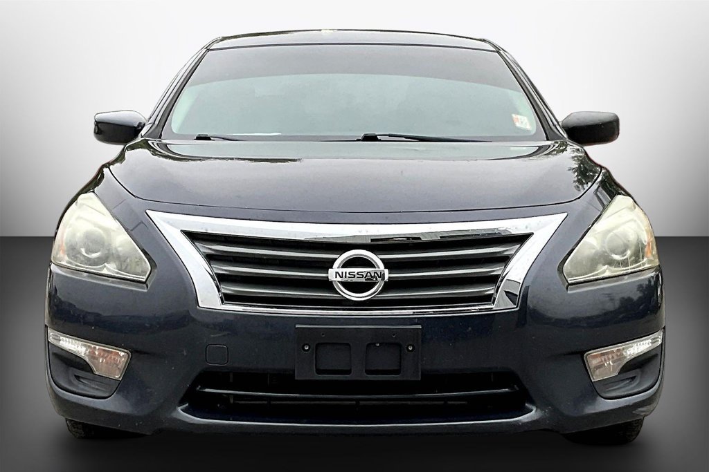 Used 2015 Nissan Altima 2.5 S w/ Power Driver Seat Package FWD image 2