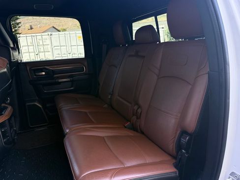 Used 2019 RAM 2500 Limited w/ Off Road Package AWD/4WD image 40