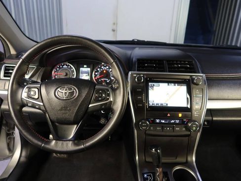 Used 2015 Toyota Camry XSE image 20