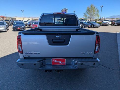 Used 2021 Nissan Frontier SV image 4