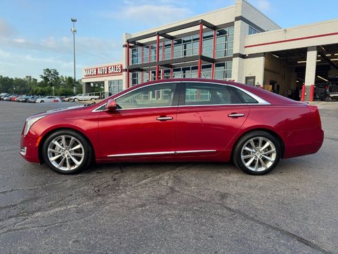 Used 2014 Cadillac XTS Luxury w/ Driver Awareness Package FWD image 2