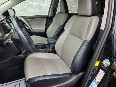Used 2016 Toyota RAV4 Limited AWD/4WD image 11